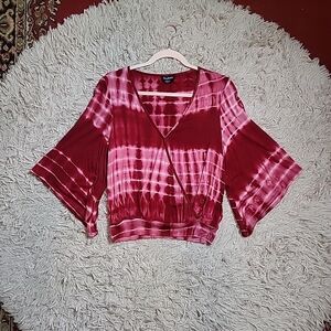 Bebe Boho Blouse Top Tie Dye Crossover Wide Flowy Sleeves Size XS Y2K Hippie ✨️